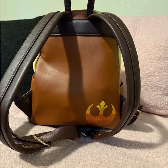 Star Wars Loungefly Jakku Mini Backpack - Picture 3 of 3